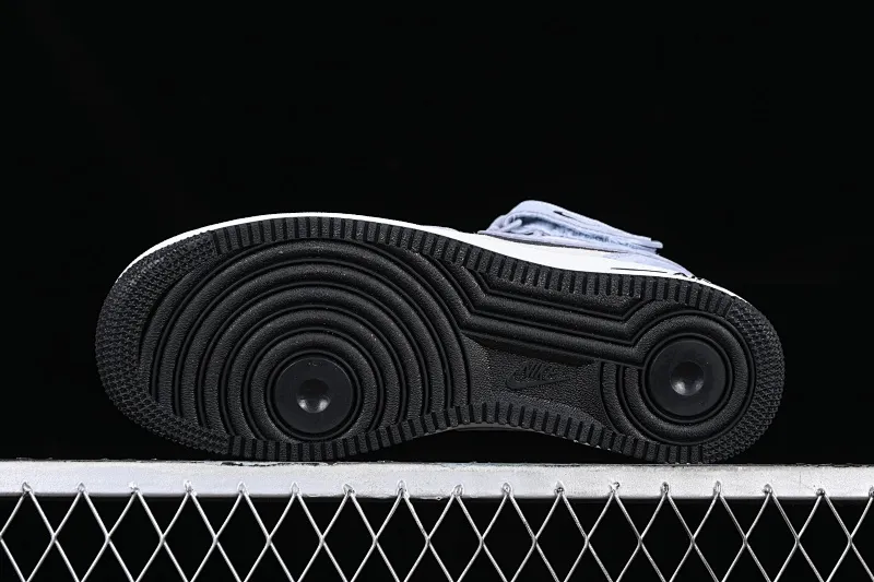 All categories Nk Air Force 1 Air Force series Nk Air Force 1 Mid Air Force mid-top Nk Air Force 1'07 Mid light blue suede Air Force One mid-top casual sneakers CG9904-104